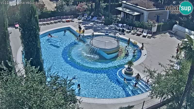 Villaggio Mare Blu bazen Spletna kamera V živo Bibione Pineda – Italija