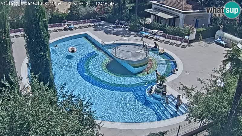 Villaggio Mare Blu bazen Spletna kamera V živo Bibione Pineda – Italija