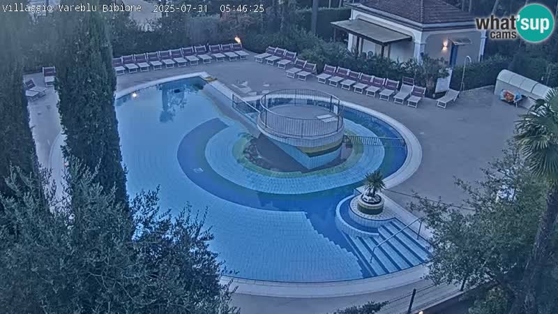 Villaggio Mare Blu bazen Spletna kamera V živo Bibione Pineda – Italija