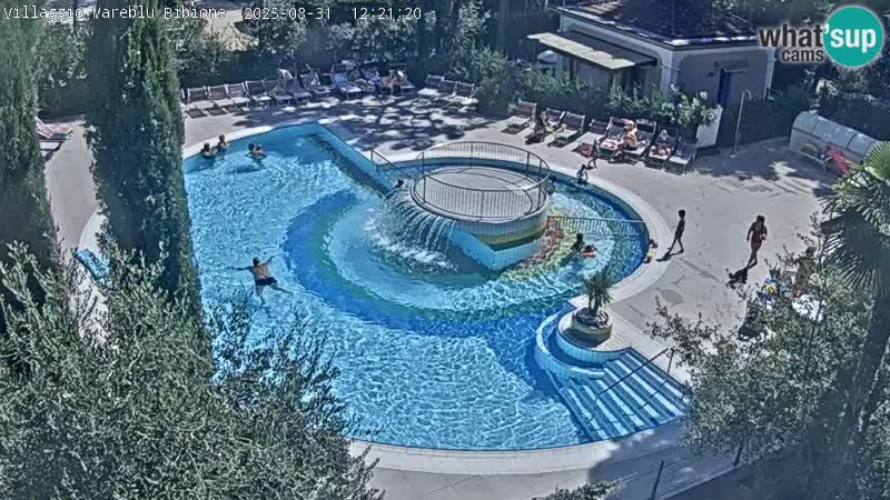 Villaggio Mare Blu bazen Spletna kamera V živo Bibione Pineda – Italija