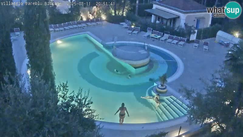 Villaggio Mare Blu bazen UŽIVO web kamera Bibione Pineda – Italija