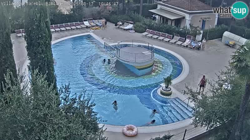 Villaggio Mare Blu bazen Spletna kamera V živo Bibione Pineda – Italija