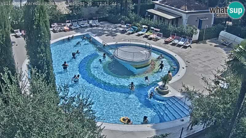 Villaggio Mare Blu bazen Spletna kamera V živo Bibione Pineda – Italija