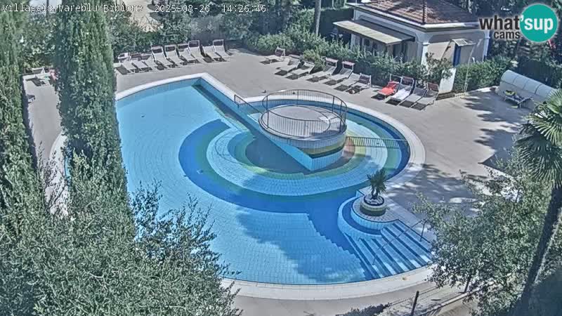 Villaggio Mare Blu bazen UŽIVO web kamera Bibione Pineda – Italija