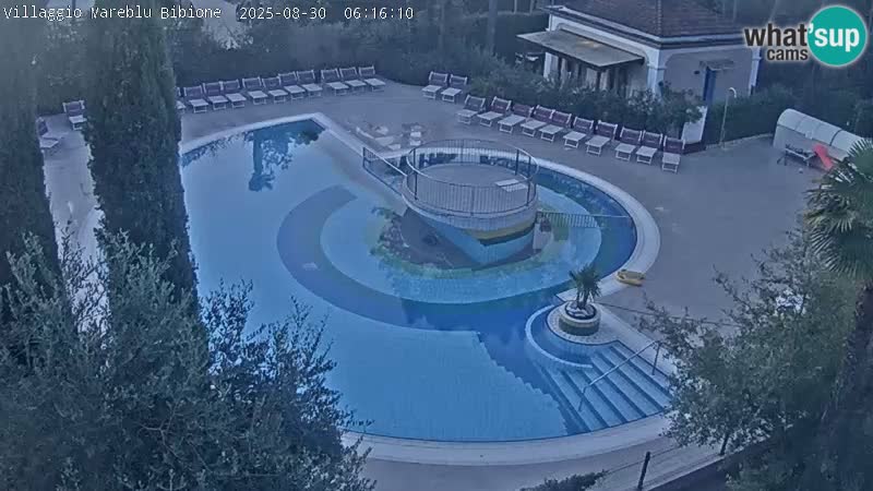 Villaggio Mare Blu bazen Spletna kamera V živo Bibione Pineda – Italija