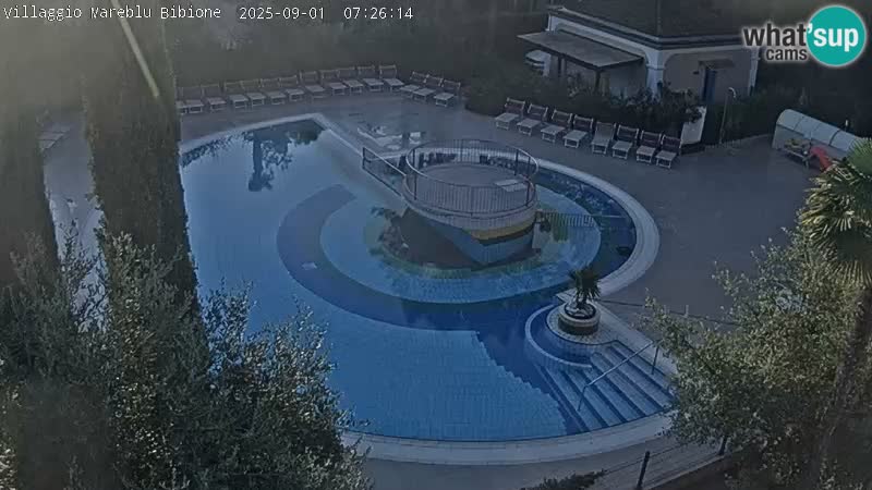 Villaggio Mare Blu bazen Spletna kamera V živo Bibione Pineda – Italija