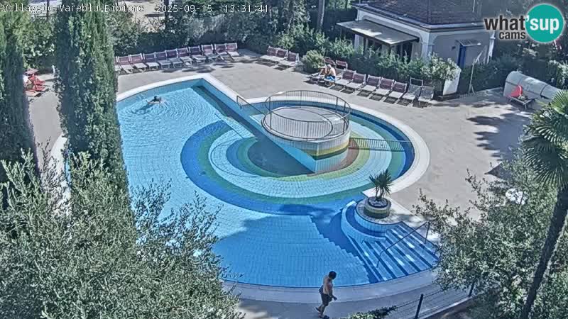Villaggio Mare Blu bazen Spletna kamera V živo Bibione Pineda – Italija