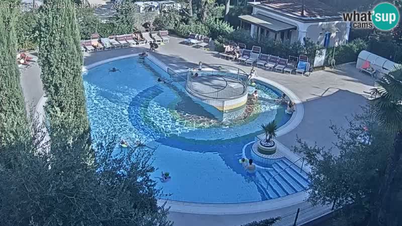 Villaggio Mare Blu pool LIVE webcam Bibione Pineda – Italy