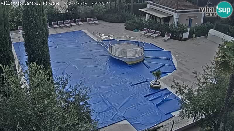 Villaggio Mare Blu bazen UŽIVO web kamera Bibione Pineda – Italija