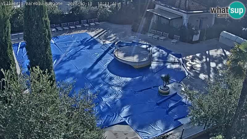 Villaggio Mare Blu bazen UŽIVO web kamera Bibione Pineda – Italija