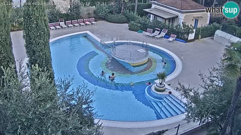 Villaggio Mare Blu bazen Spletna kamera V živo Bibione Pineda – Italija