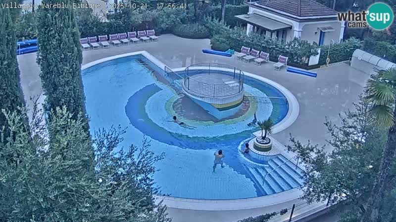 Villaggio Mare Blu bazen Spletna kamera V živo Bibione Pineda – Italija