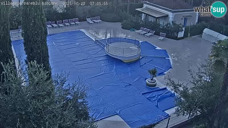 Villaggio Mare Blu bazen UŽIVO web kamera Bibione Pineda – Italija