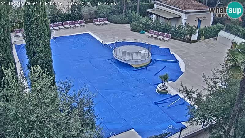 Villaggio Mare Blu bazen Spletna kamera V živo Bibione Pineda – Italija