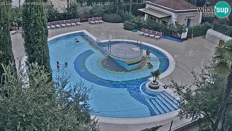 Villaggio Mare Blu bazen Spletna kamera V živo Bibione Pineda – Italija