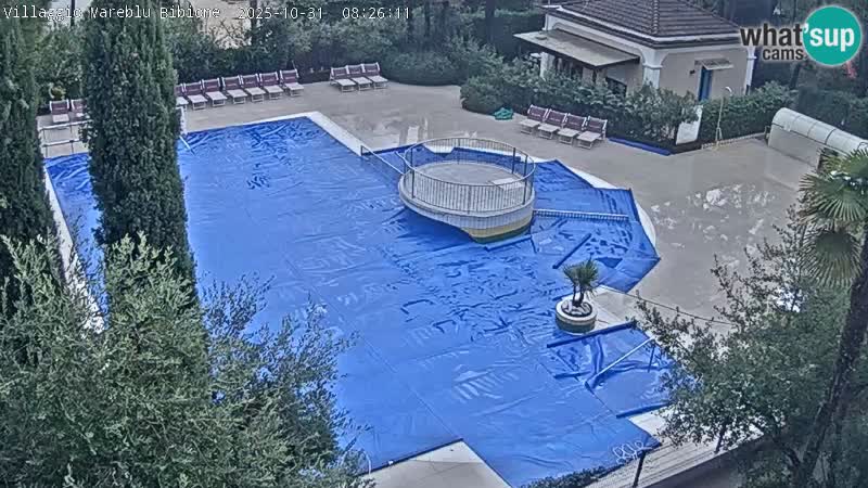 Villaggio Mare Blu bazen UŽIVO web kamera Bibione Pineda – Italija