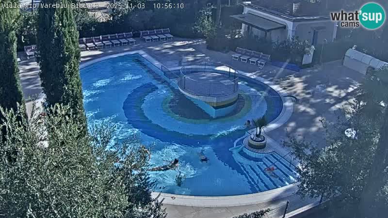 Villaggio Mare Blu bazen Spletna kamera V živo Bibione Pineda – Italija