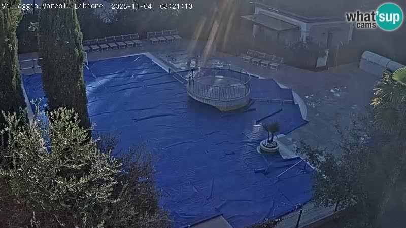 Villaggio Mare Blu bazen UŽIVO web kamera Bibione Pineda – Italija