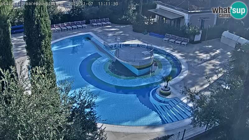 Villaggio Mare Blu bazen Spletna kamera V živo Bibione Pineda – Italija