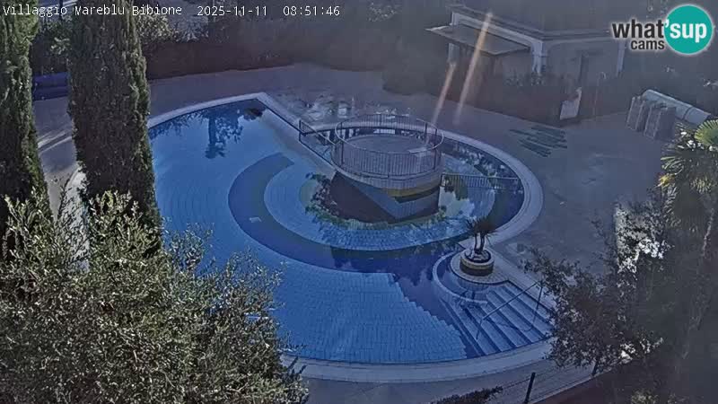 Villaggio Mare Blu bazen Spletna kamera V živo Bibione Pineda – Italija