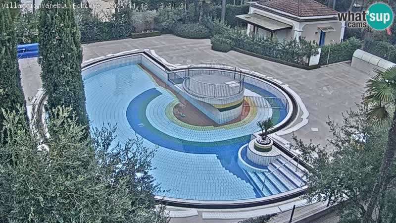 Villaggio Mare Blu bazen UŽIVO web kamera Bibione Pineda – Italija