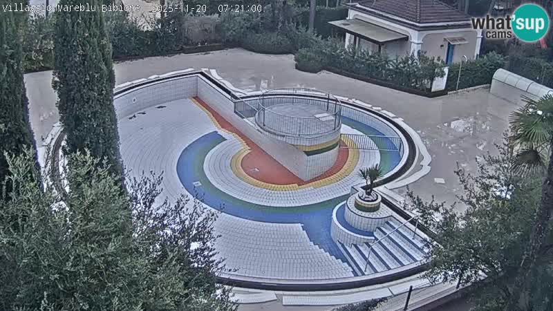 Villaggio Mare Blu bazen Spletna kamera V živo Bibione Pineda – Italija