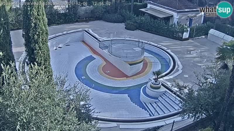 Villaggio Mare Blu bazen Spletna kamera V živo Bibione Pineda – Italija