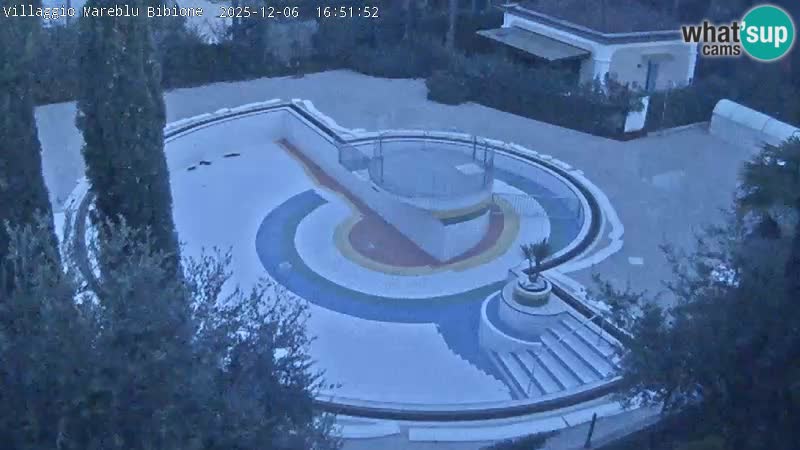 Villaggio Mare Blu bazen Spletna kamera V živo Bibione Pineda – Italija