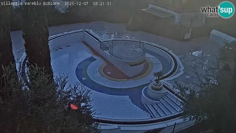 Villaggio Mare Blu bazen Spletna kamera V živo Bibione Pineda – Italija