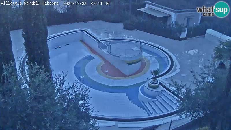 Villaggio Mare Blu bazen UŽIVO web kamera Bibione Pineda – Italija