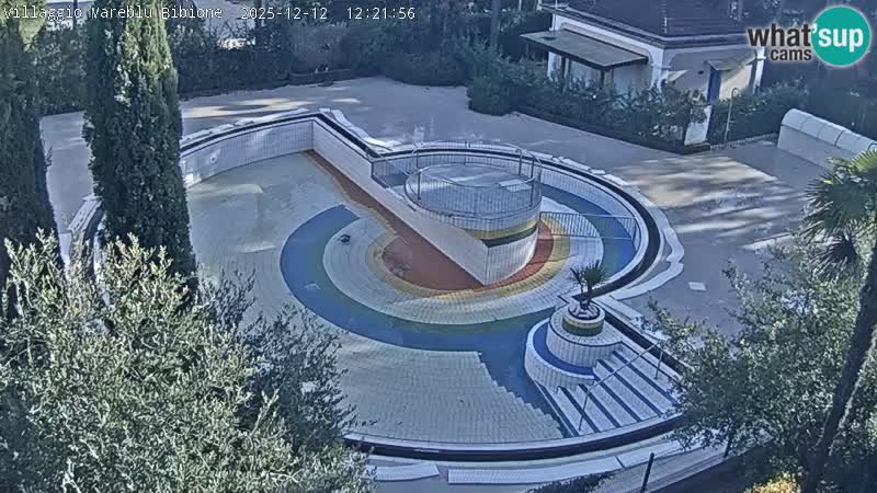 Villaggio Mare Blu bazen Spletna kamera V živo Bibione Pineda – Italija