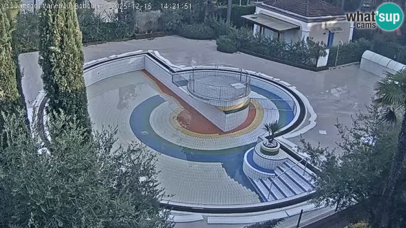 Villaggio Mare Blu bazen Spletna kamera V živo Bibione Pineda – Italija