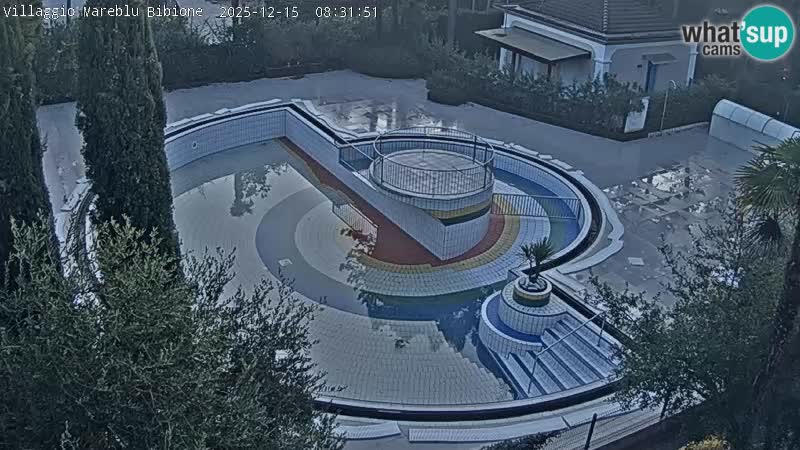 Villaggio Mare Blu bazen Spletna kamera V živo Bibione Pineda – Italija