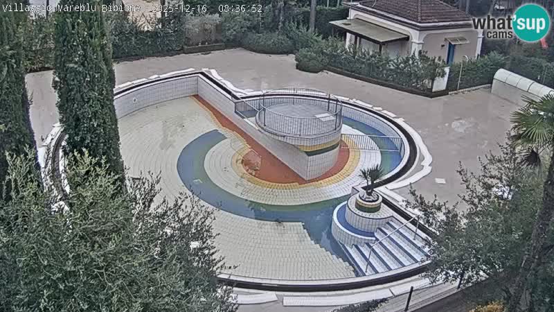 Villaggio Mare Blu bazen Spletna kamera V živo Bibione Pineda – Italija