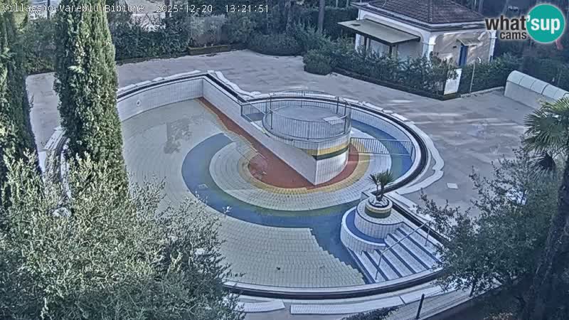 Villaggio Mare Blu bazen Spletna kamera V živo Bibione Pineda – Italija