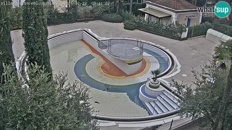Villaggio Mare Blu bazen Spletna kamera V živo Bibione Pineda – Italija