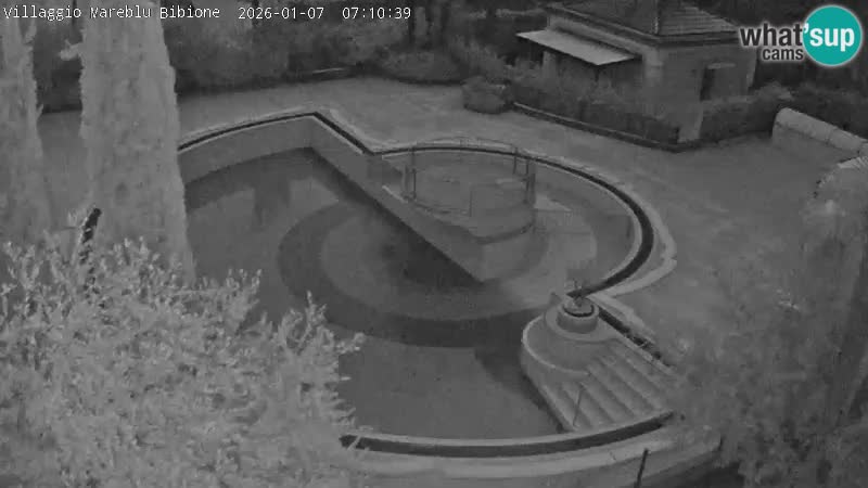 Villaggio Mare Blu bazen UŽIVO web kamera Bibione Pineda – Italija