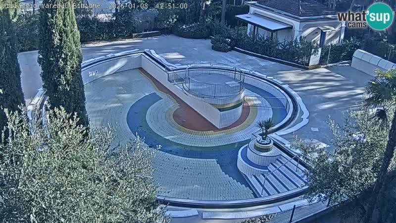 Villaggio Mare Blu bazen Spletna kamera V živo Bibione Pineda – Italija