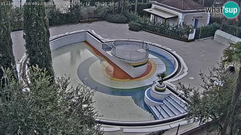 Villaggio Mare Blu bazen UŽIVO web kamera Bibione Pineda – Italija