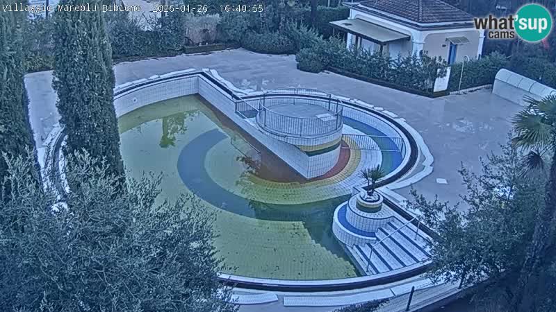 Villaggio Mare Blu bazen Spletna kamera V živo Bibione Pineda – Italija