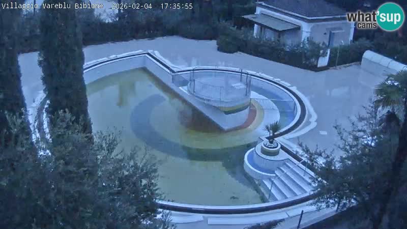 Villaggio Mare Blu bazen UŽIVO web kamera Bibione Pineda – Italija