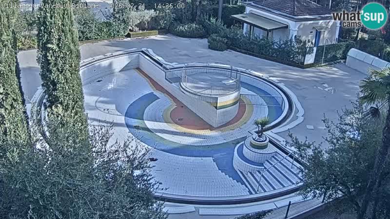Villaggio Mare Blu bazen Spletna kamera V živo Bibione Pineda – Italija