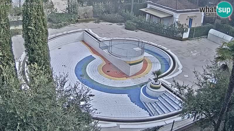 Villaggio Mare Blu bazen UŽIVO web kamera Bibione Pineda – Italija