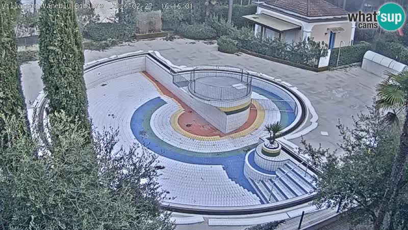 Villaggio Mare Blu bazen UŽIVO web kamera Bibione Pineda – Italija