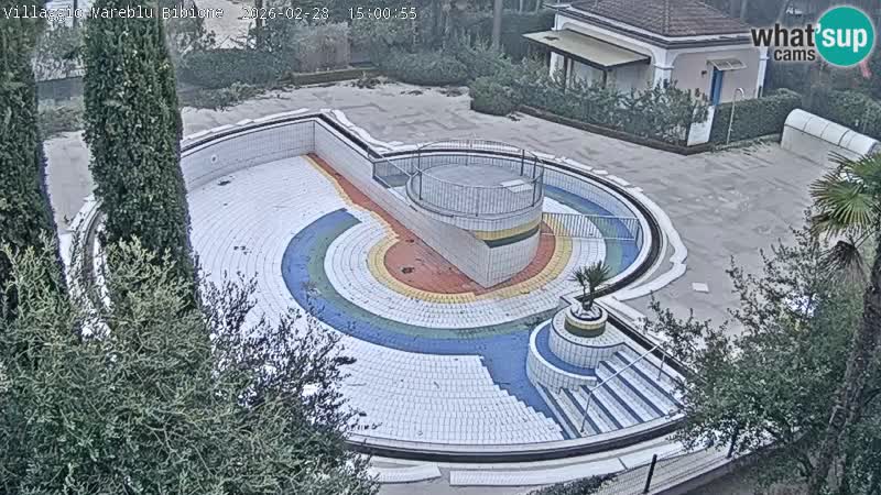 Villaggio Mare Blu bazen UŽIVO web kamera Bibione Pineda – Italija