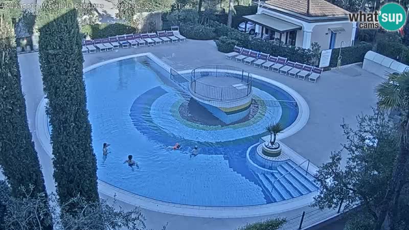 Piscina Villaggio Mare Blu webcam LIVE Bibione Pineda – Italia