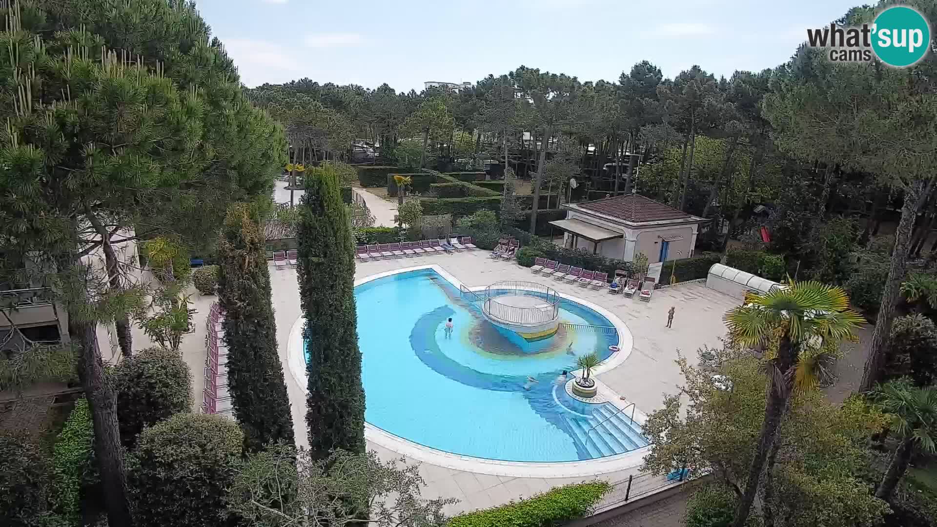 Villaggio Mare Blu pool LIVE webcam Bibione Pineda – Italy