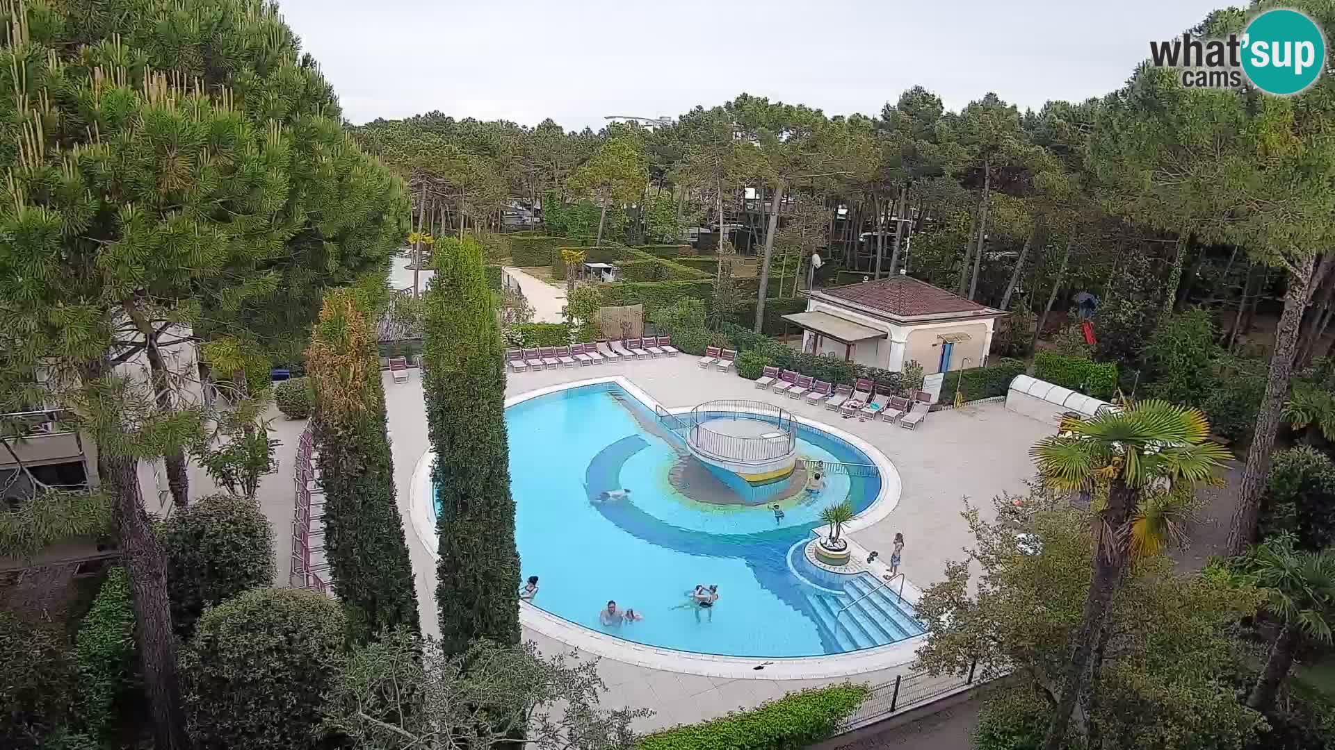 Villaggio Mare Blu bazen Spletna kamera V živo Bibione Pineda – Italija