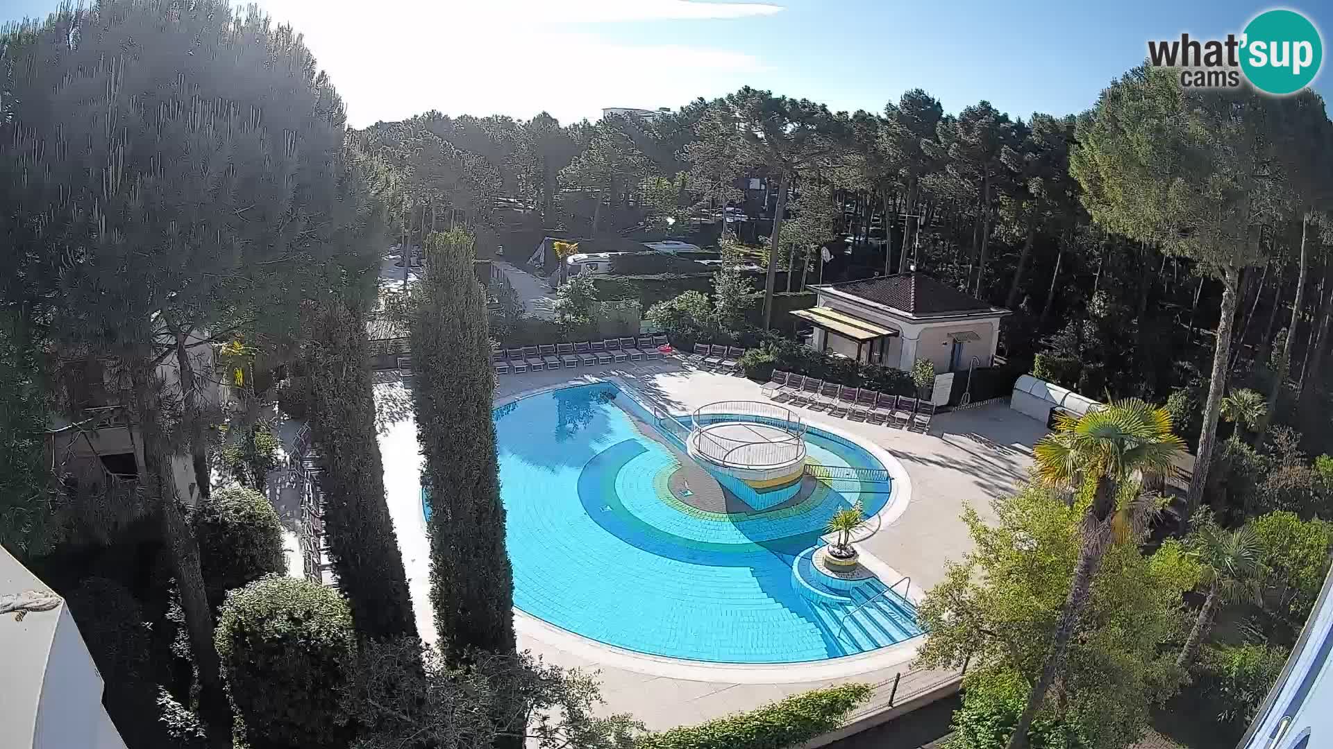 Villaggio Mare Blu pool LIVE webcam Bibione Pineda – Italy