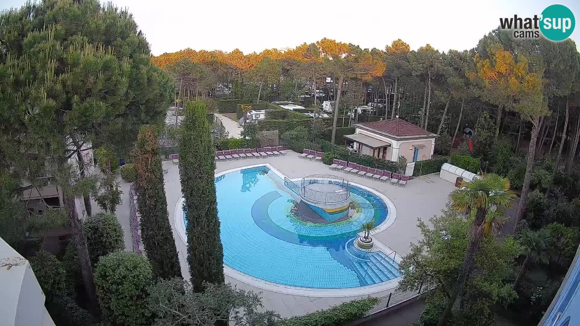 Villaggio Mare Blu pool LIVE webcam Bibione Pineda – Italy
